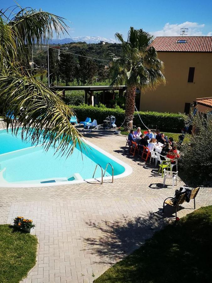 Bed & Breakfast Beb Oasi Marina 2*